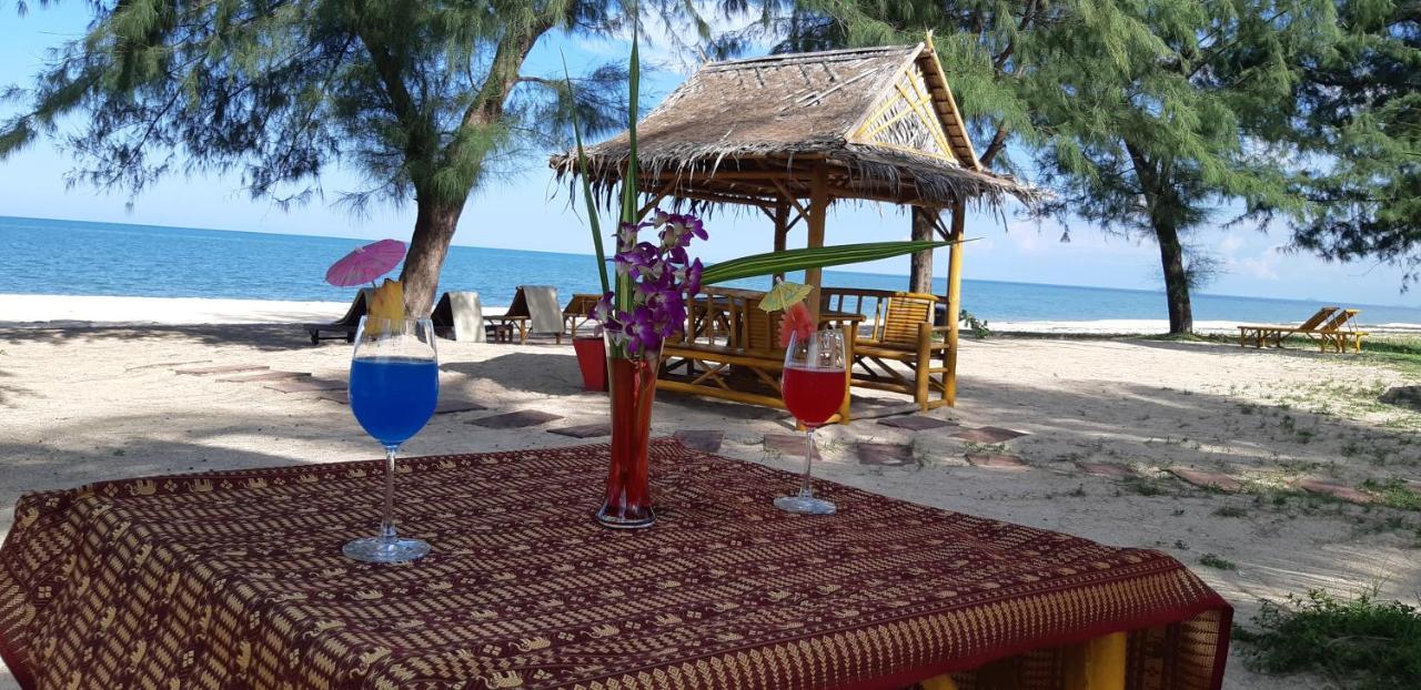 Ao Thai Resort Sathing Phra Exteriör bild