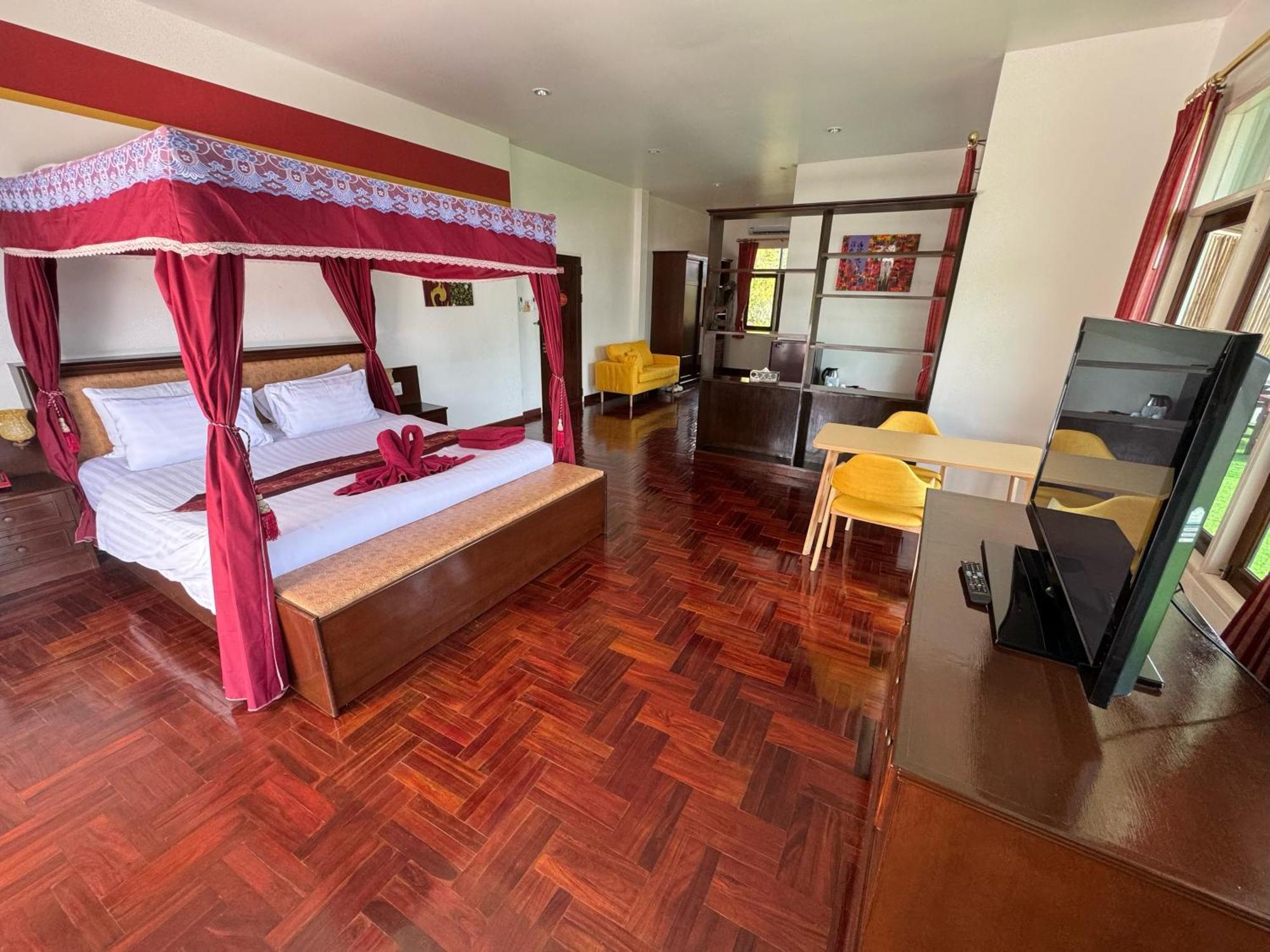 Ao Thai Resort Sathing Phra Exteriör bild